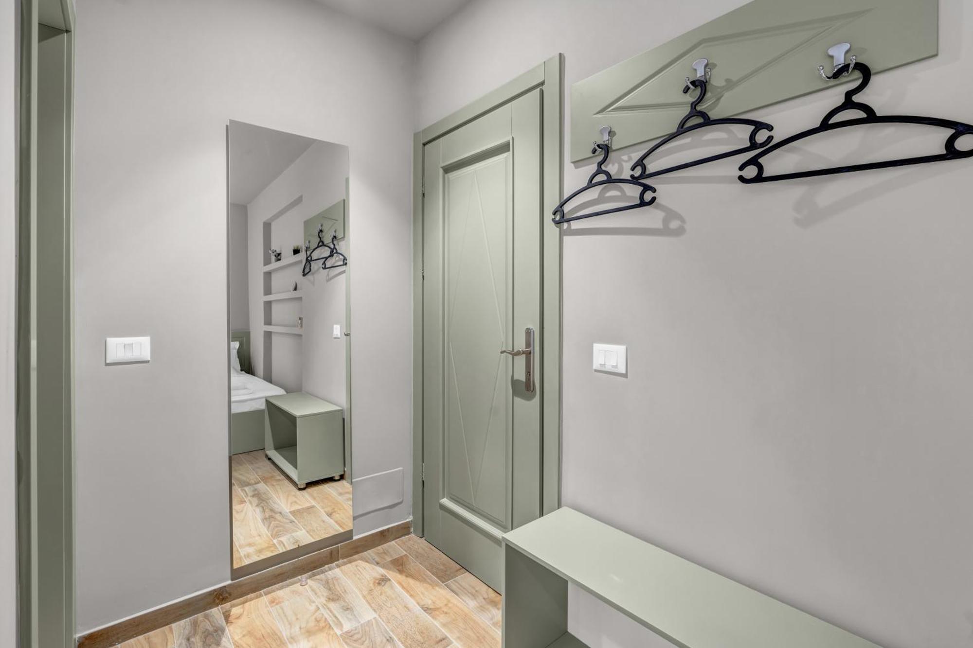 Villa Zoi A Stay To Remember I Located Inside The Castle Of Elbasan, On A Historic Roman Road Via Egnatia I Homemade Breakfast Эльбасан Экстерьер фото